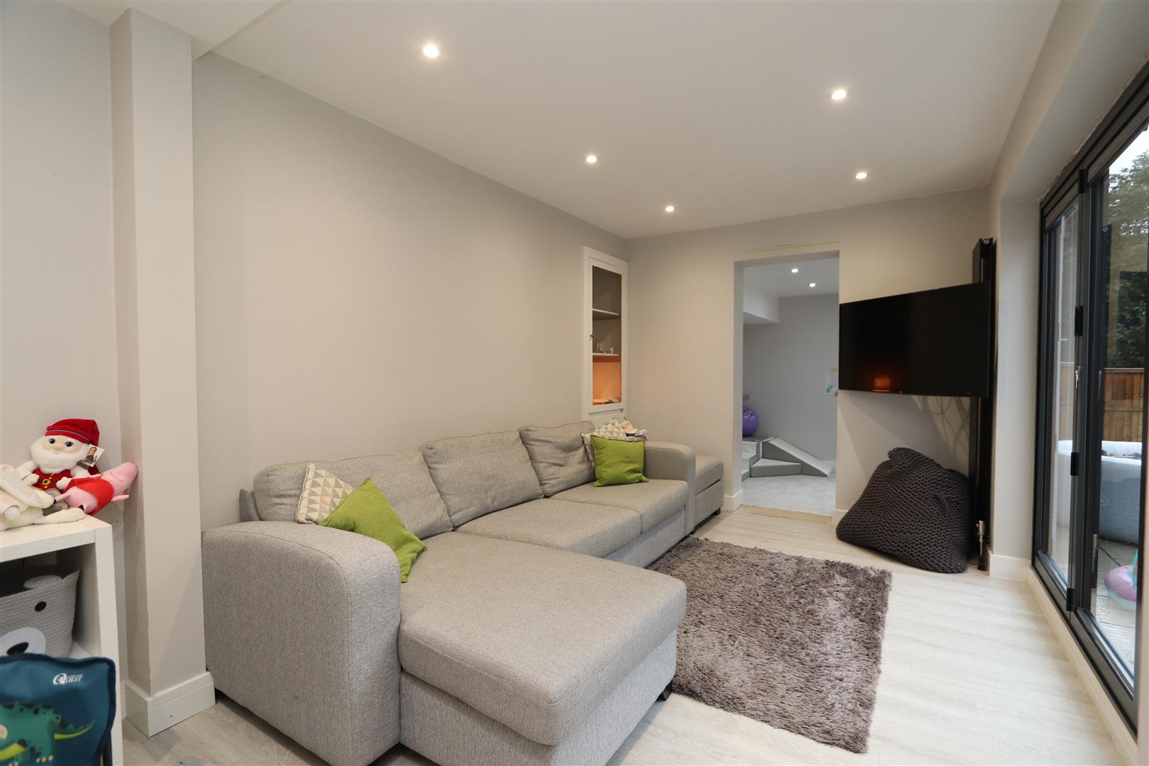 Property To Rent Hunter Avenue, Shenfield, CM15 4 Bedroom Detached