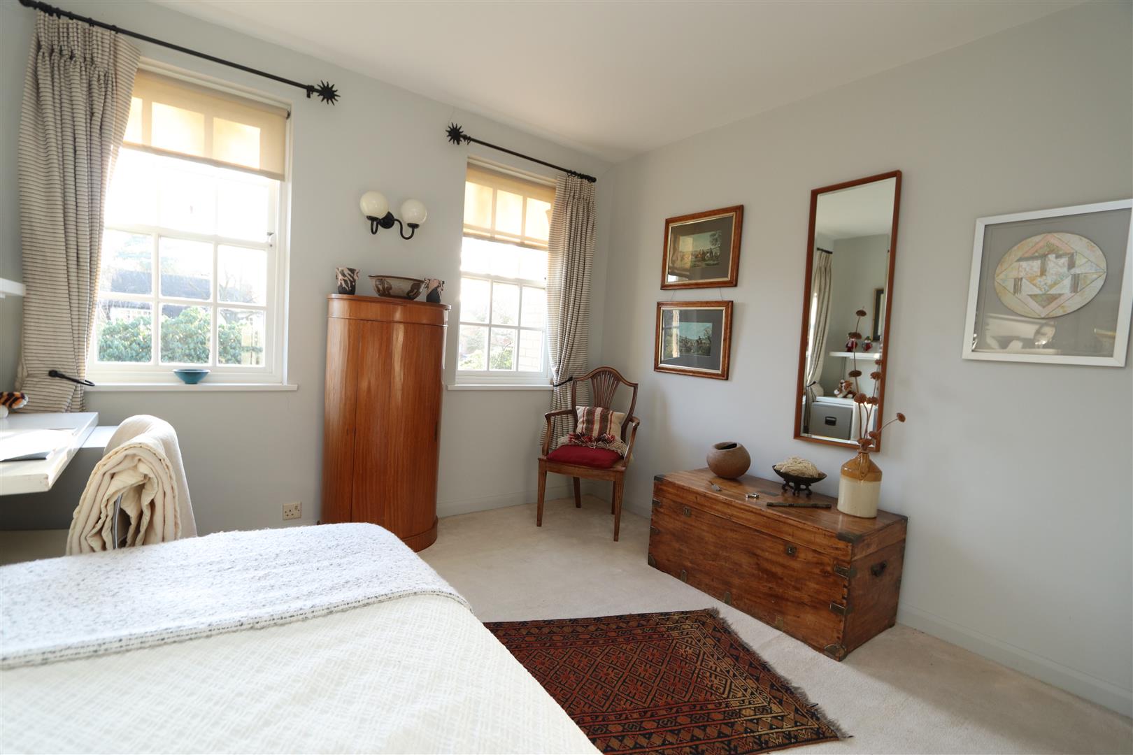 Property For Sale Hillwood Grove, Hutton Mount, CM13 5 Bedroom