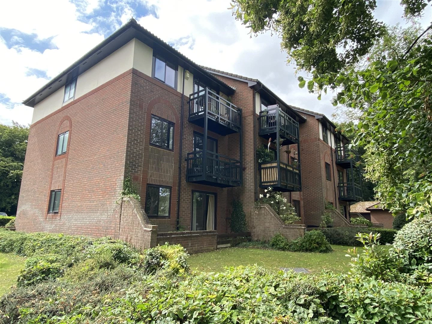 Bradwell Green Hutton Brentwood CM13