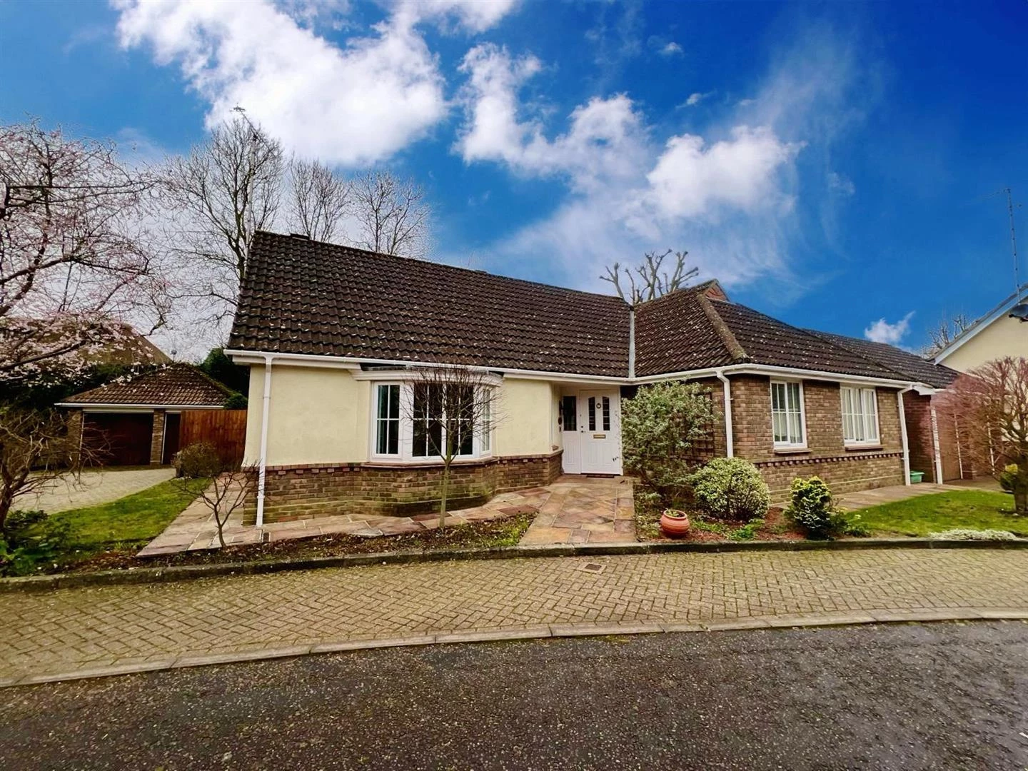 Bowmont Close Hutton Brentwood CM13