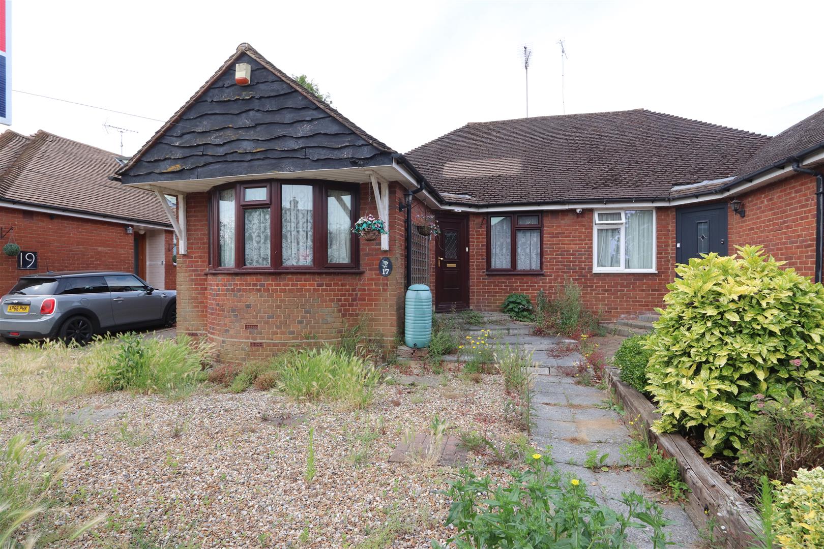 Property For Sale Rochford Avenue, Shenfield, CM15 3 Bedroom Bungalow