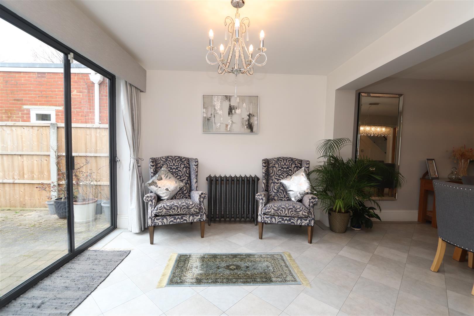 Property For Sale Rochford Avenue, Shenfield, CM15 3 Bedroom Detached