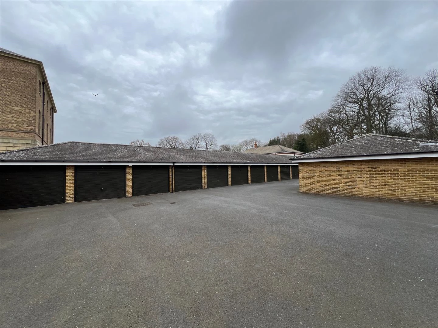 Thorndon Hall.jpg