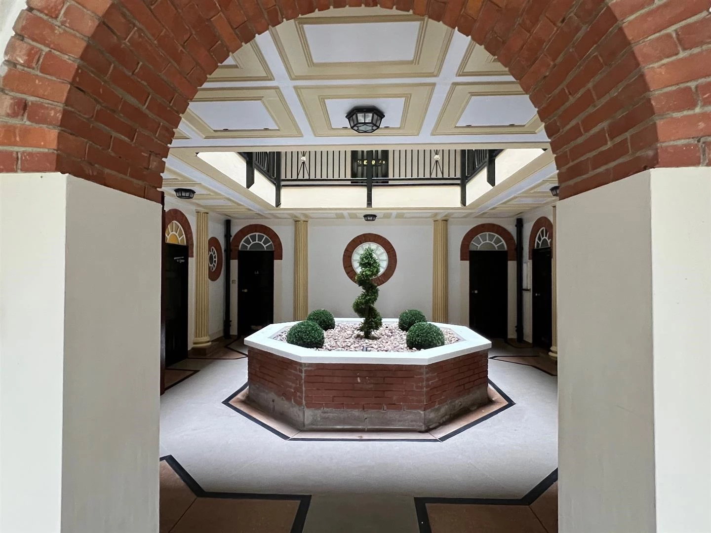 Thorndon Hall.jpg