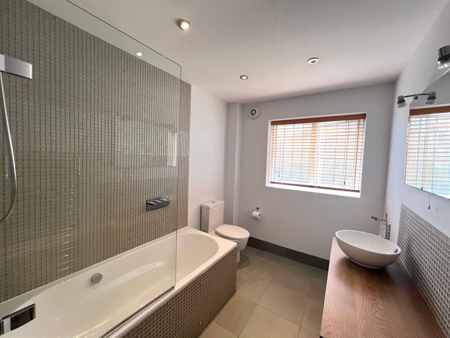 Property For Sale Mulberry Hill, Shenfield, CM15 4 Bedroom Detached