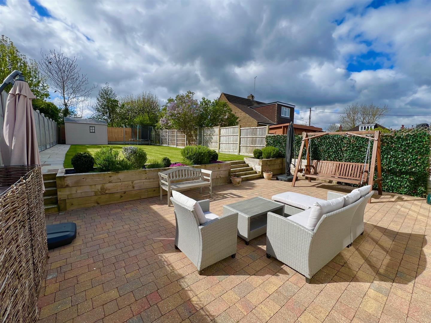 Property For Sale Delta Road, Hutton, CM13 4 Bedroom Bungalow Semi