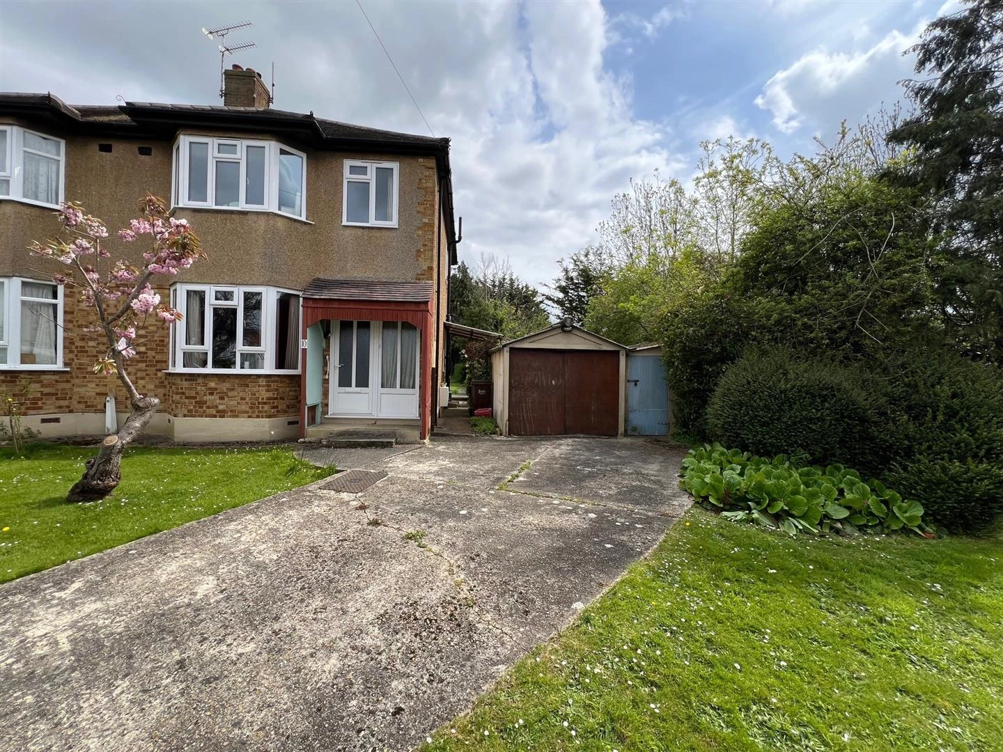 Edwards Close Hutton Brentwood CM13