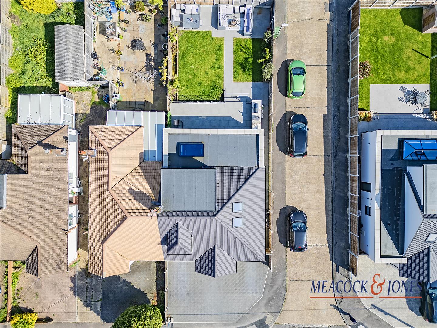 Property For Sale Orchard Lane, Pilgrims Hatch, CM15 4 Bedroom