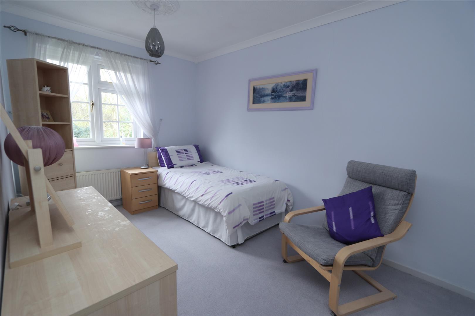 Property For Sale St. Andrews Place, Shenfield, CM15 4 Bedroom