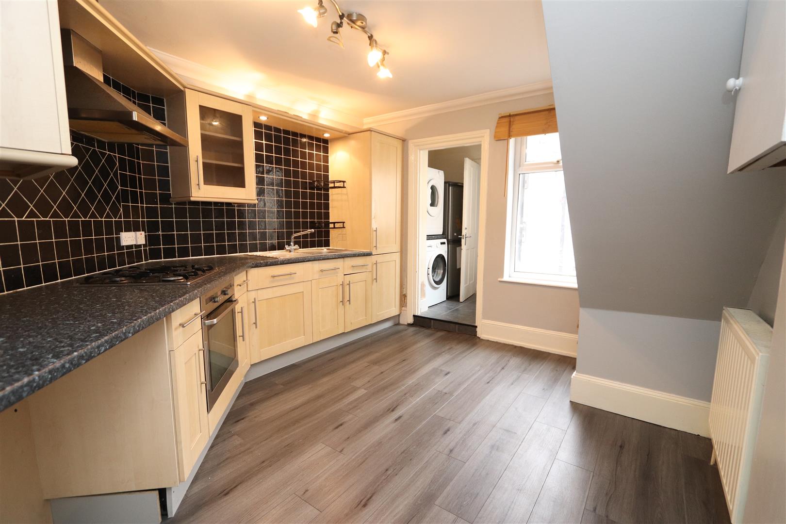 Property For Sale Crescent Road, Warley, CM14 2 Bedroom Cottage