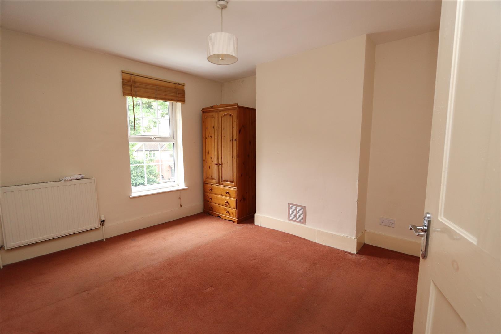Property For Sale Crescent Road, Warley, CM14 2 Bedroom Cottage