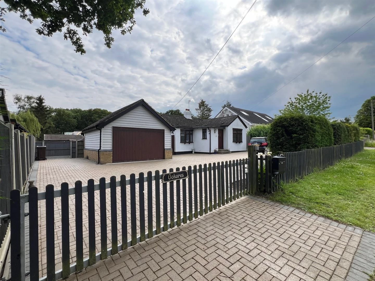 Foxes Grove Hutton Brentwood CM13