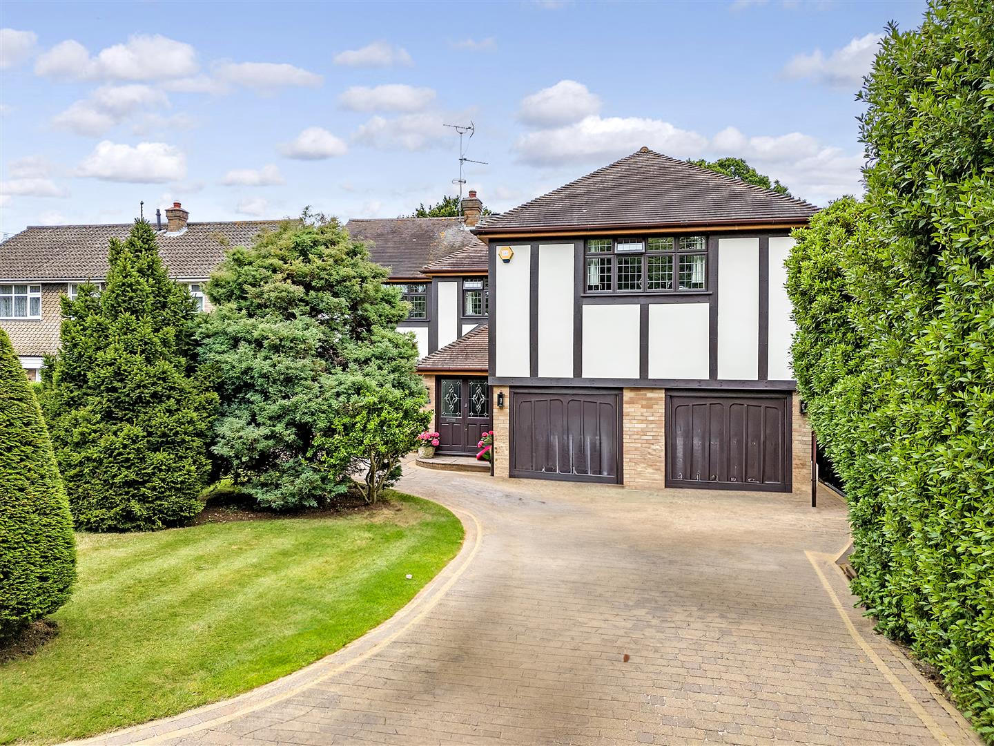 Property For Sale Priests Lane, Old Shenfield, CM15 5 Bedroom