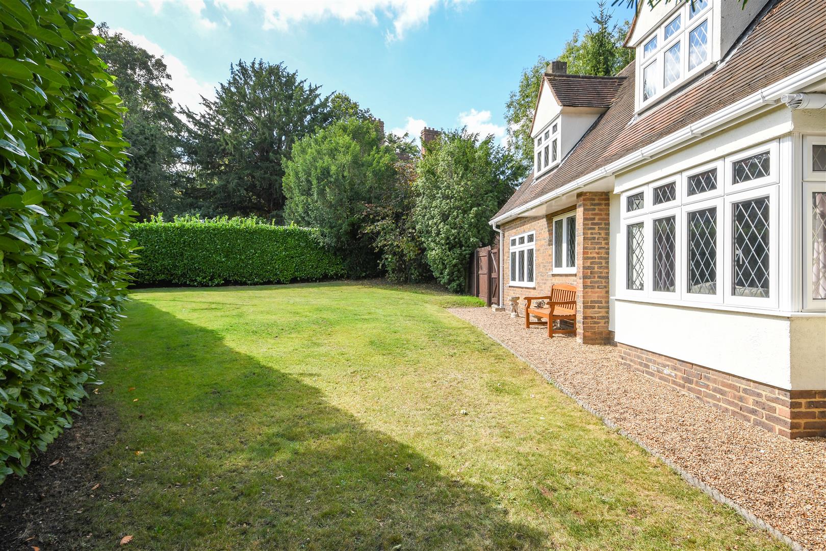 Property For Sale Hall Lane, Shenfield, CM15 4 Bedroom Detached