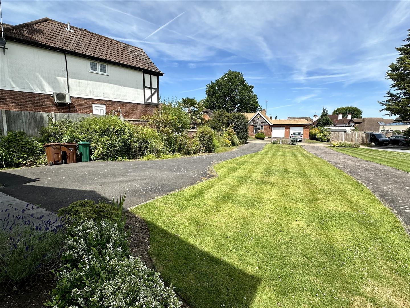 Property For Sale Cliveden Close, Old Shenfield, CM15 4 Bedroom Detached through Meacock & Jones
