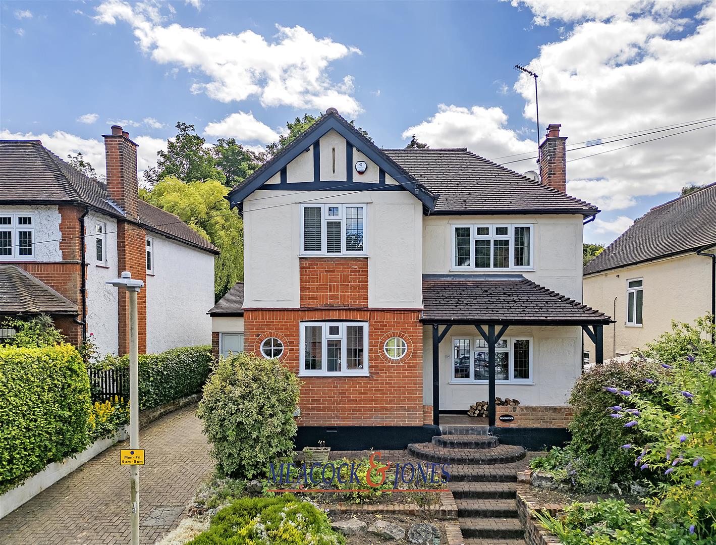 Property For Sale Mount Crescent, Warley, CM14 4 Bedroom Detached