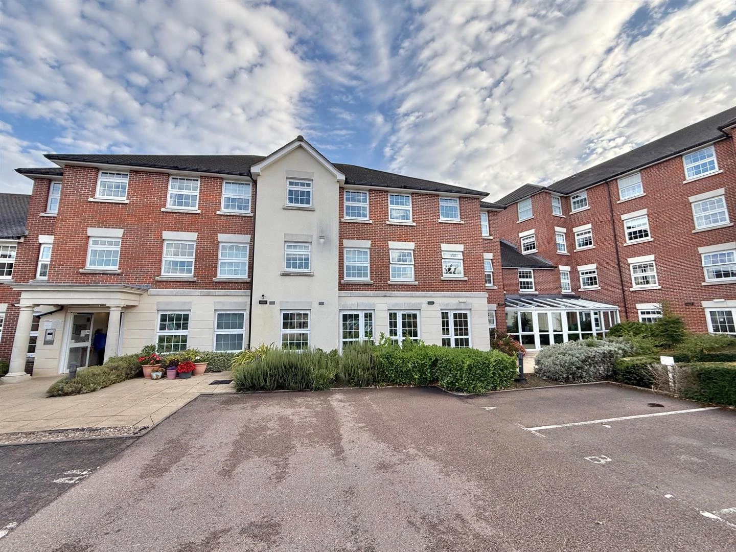 Weighbridge Court 301 High Street Ongar CM5