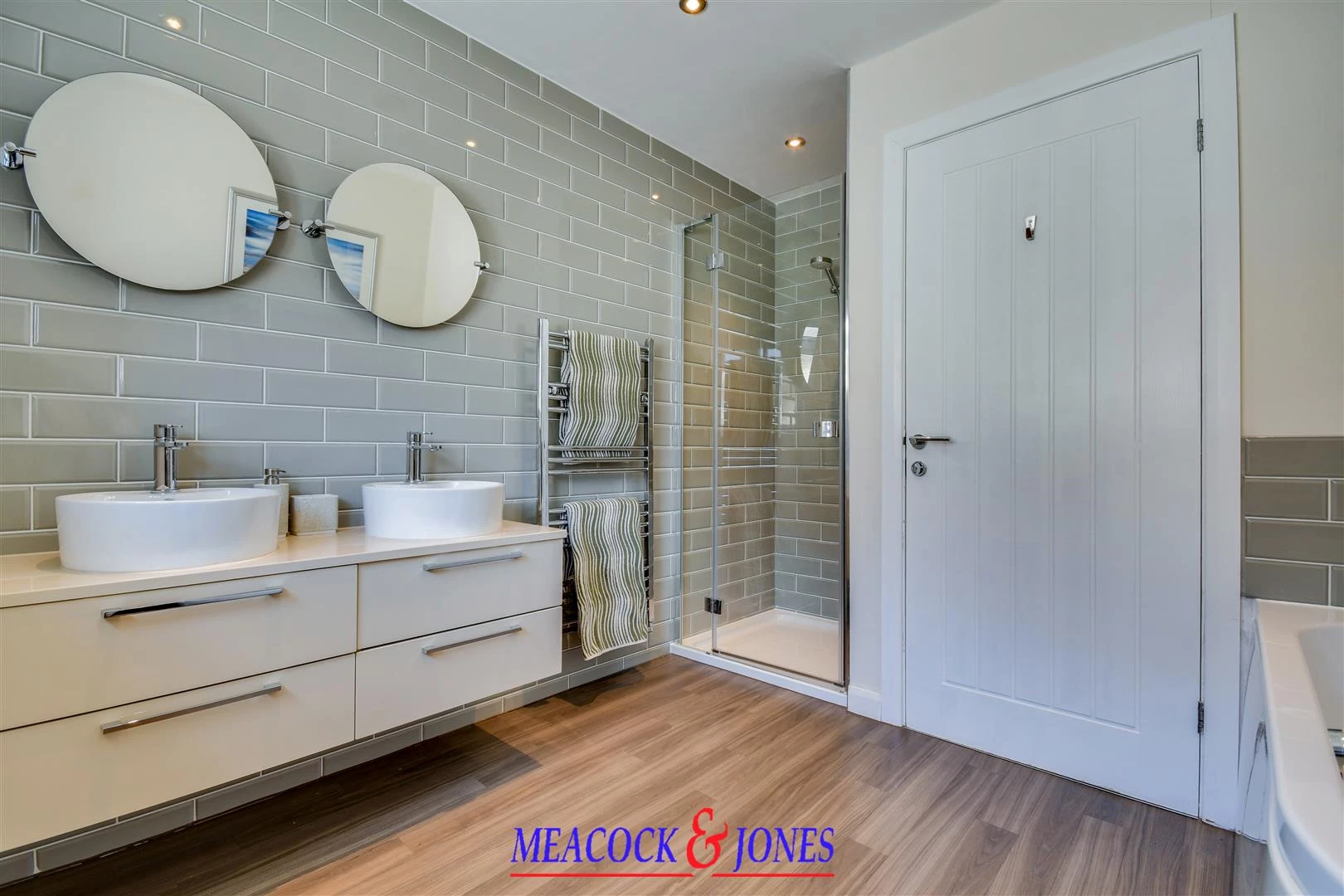 DSC_0875-DSC_0879 copy.jpg