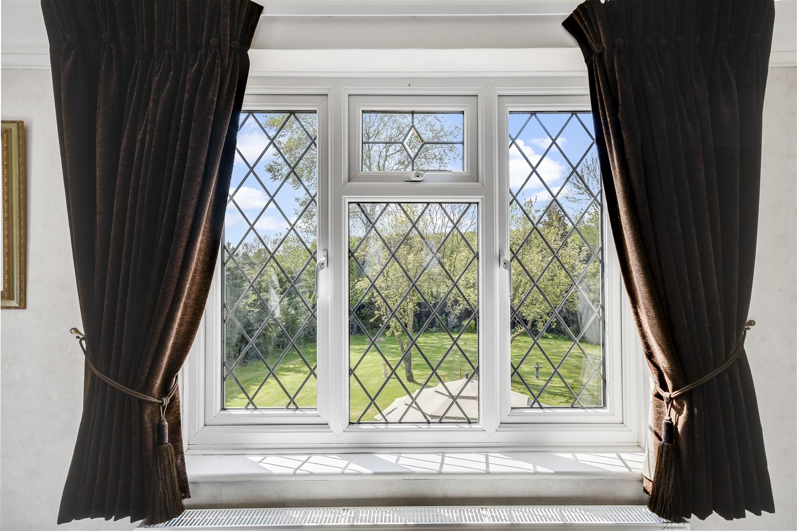 Property For Sale Little Warley Hall Lane, Little Warley, CM13 | 3 ...
