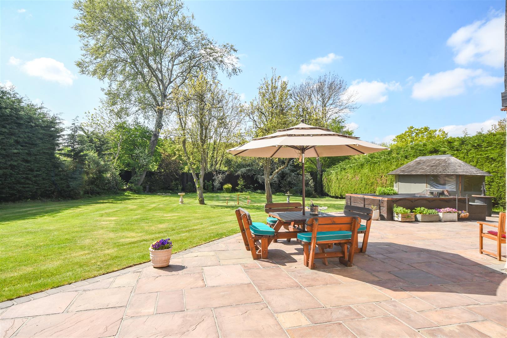 Property For Sale Little Warley Hall Lane, Little Warley, CM13 | 3 ...