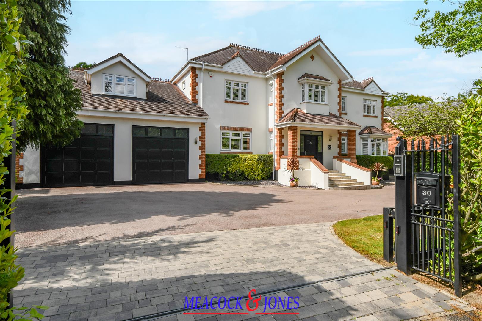 Crescent Drive Old Shenfield Brentwood CM15