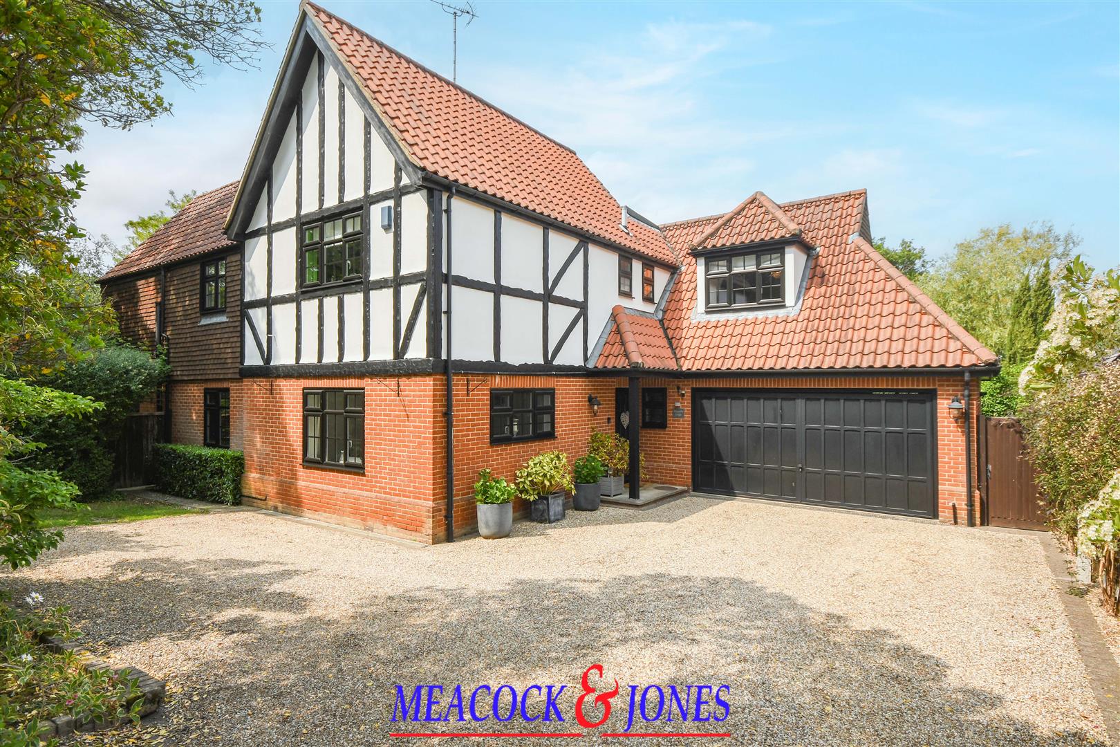 Herington Grove Hutton Mount Brentwood CM13