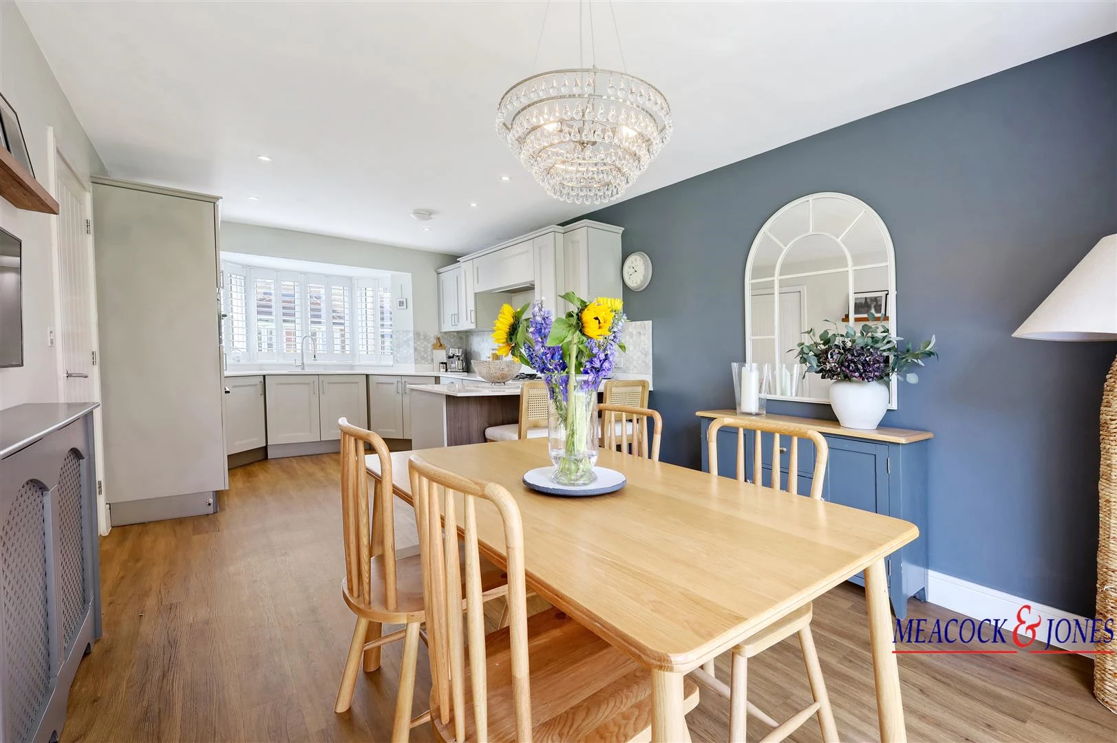 9 Pot Inn Close Kitchen.jpg