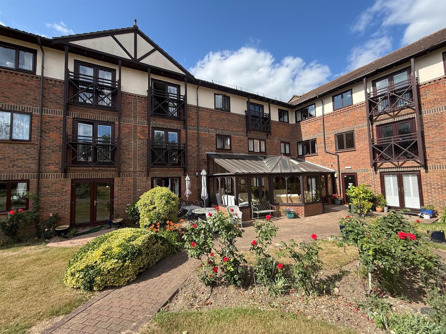 Sawyers Hall Lane Brentwood Brentwood CM15