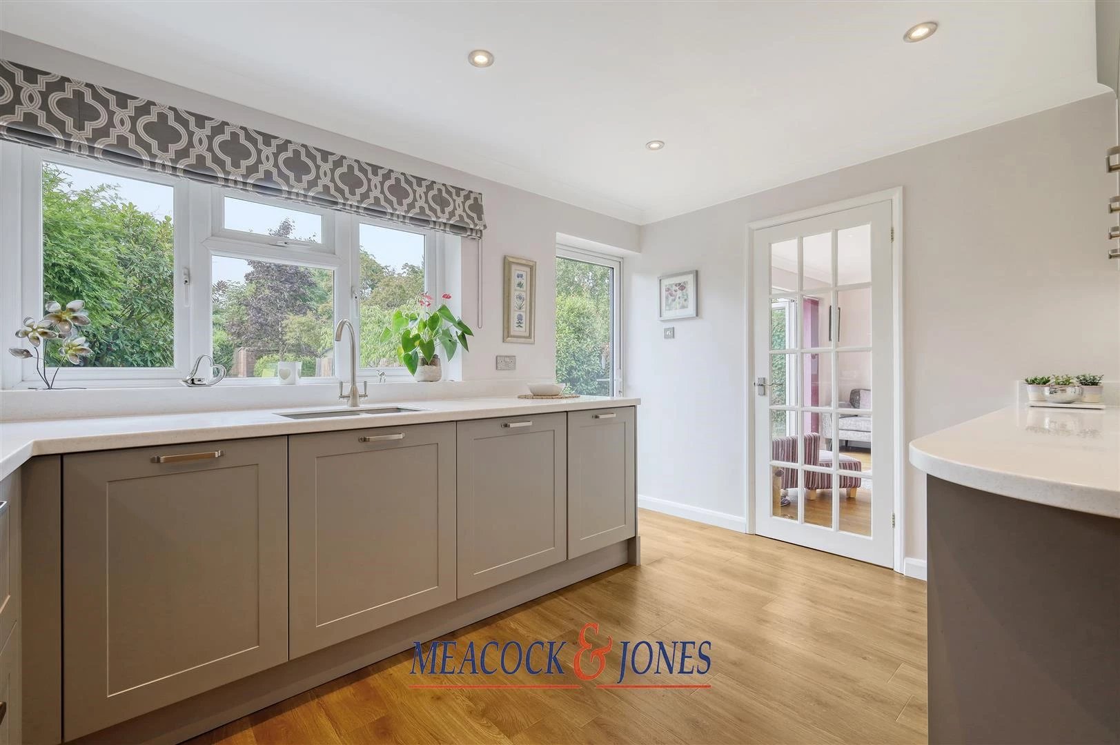 IMG_6694_15 copy 2.jpg