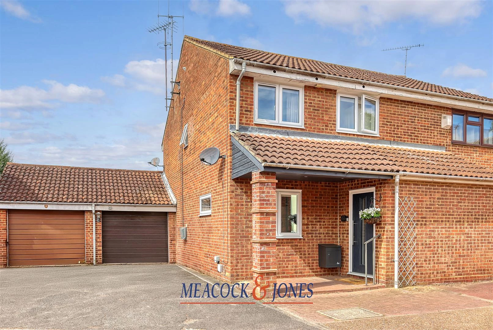 Bonningtons Hutton Brentwood CM13