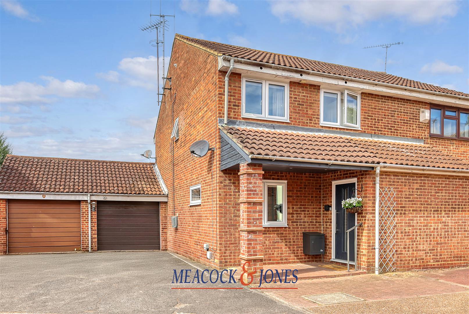 Bonningtons Hutton Brentwood CM13