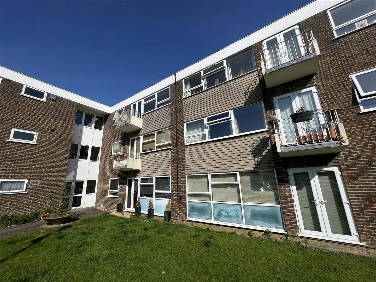 Rockleigh Court, Hutton Road Shenfield Brentwood CM15