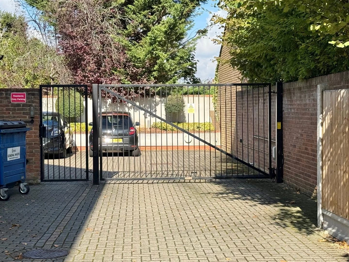 Parking.jpg