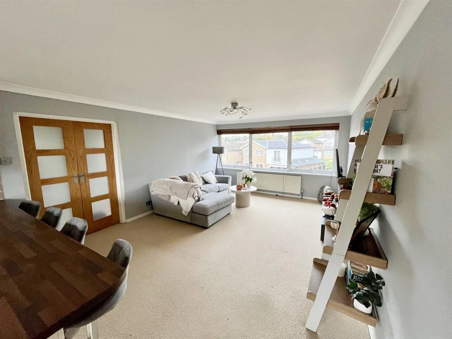 Ope Plan Lounge / Kitchen