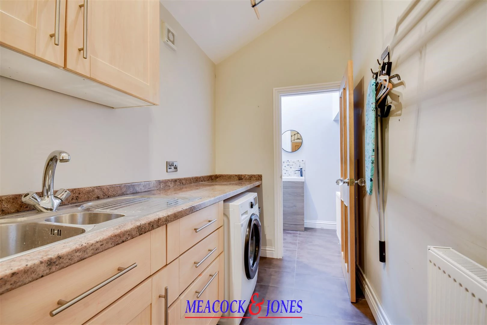 DSC_2870-DSC_2874 copy.jpg