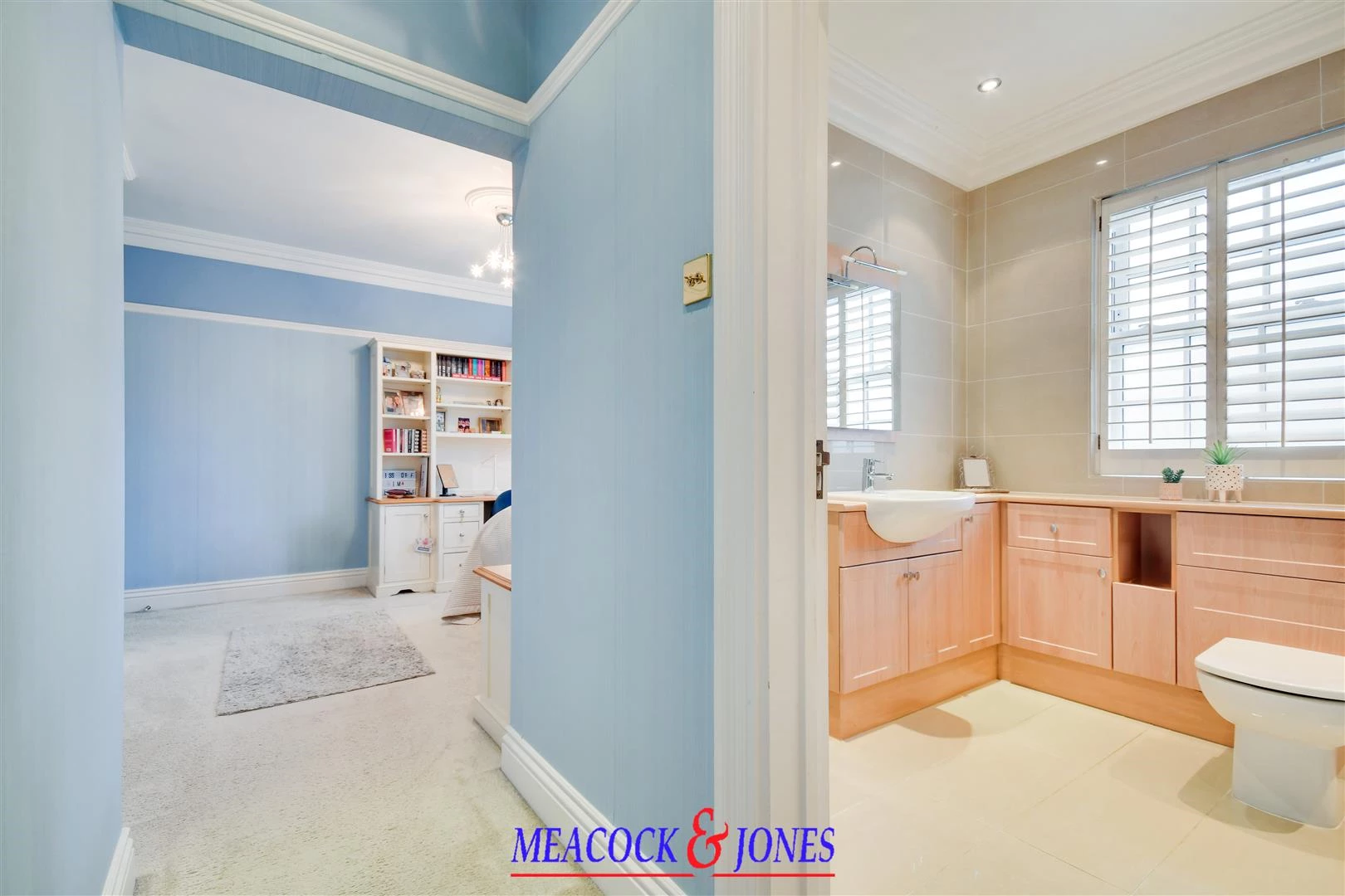 DSC_7046-DSC_7050 copy.jpg