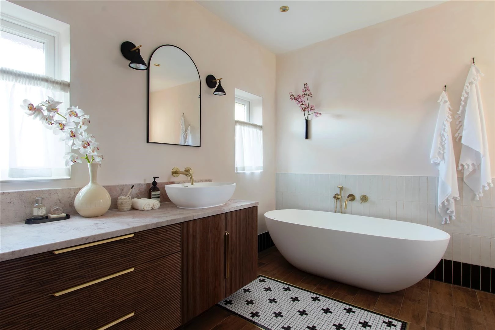 Brentwood Bathroom-14.jpg