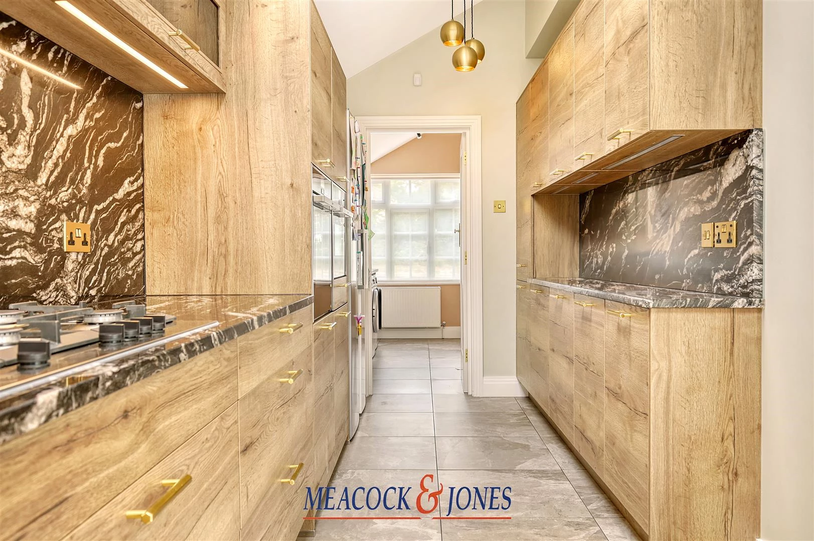 IMG_0101_21 copy.jpg