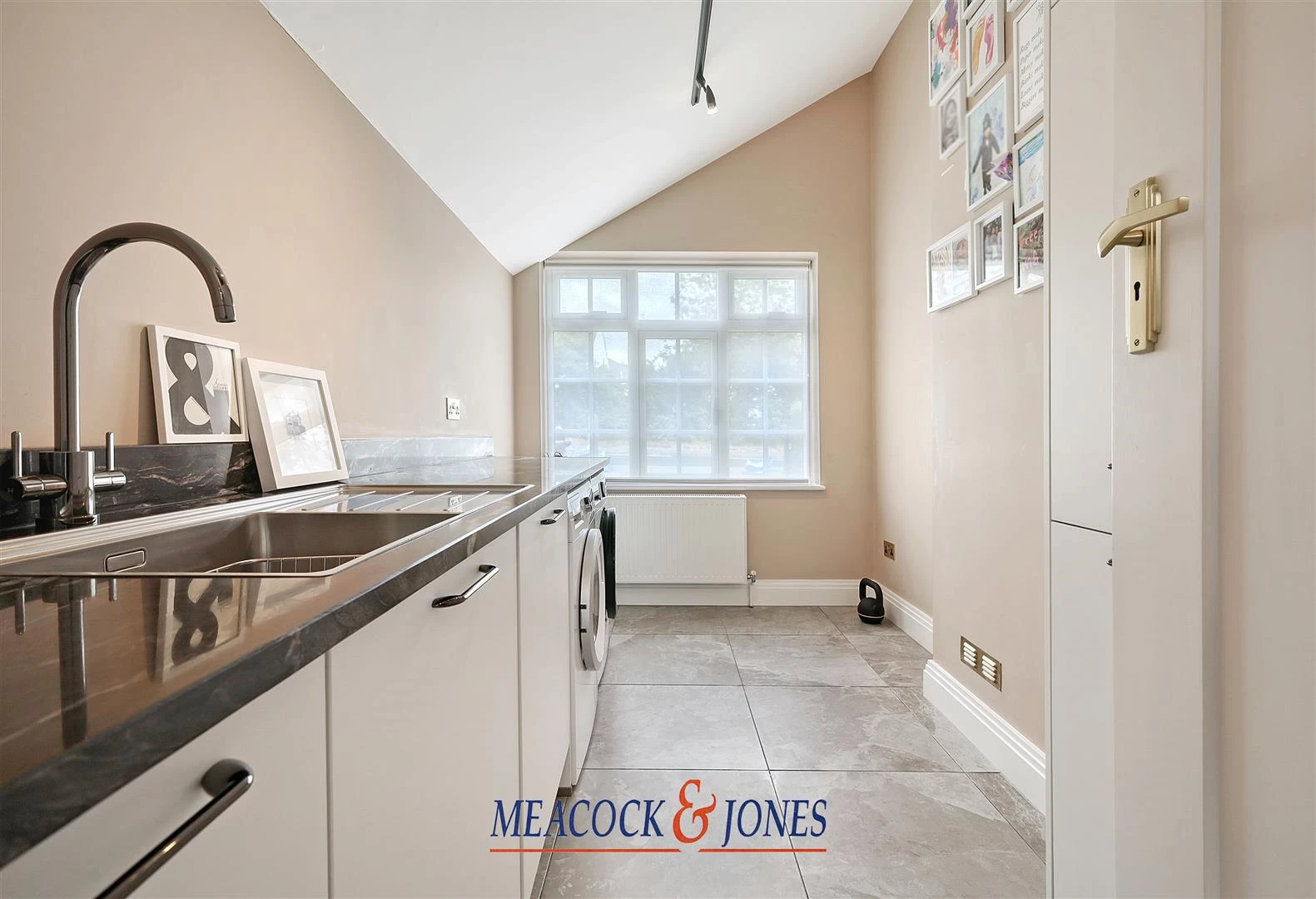 IMG_0114_23 copy.jpg