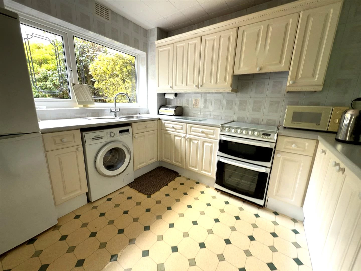Kitchen.PNG