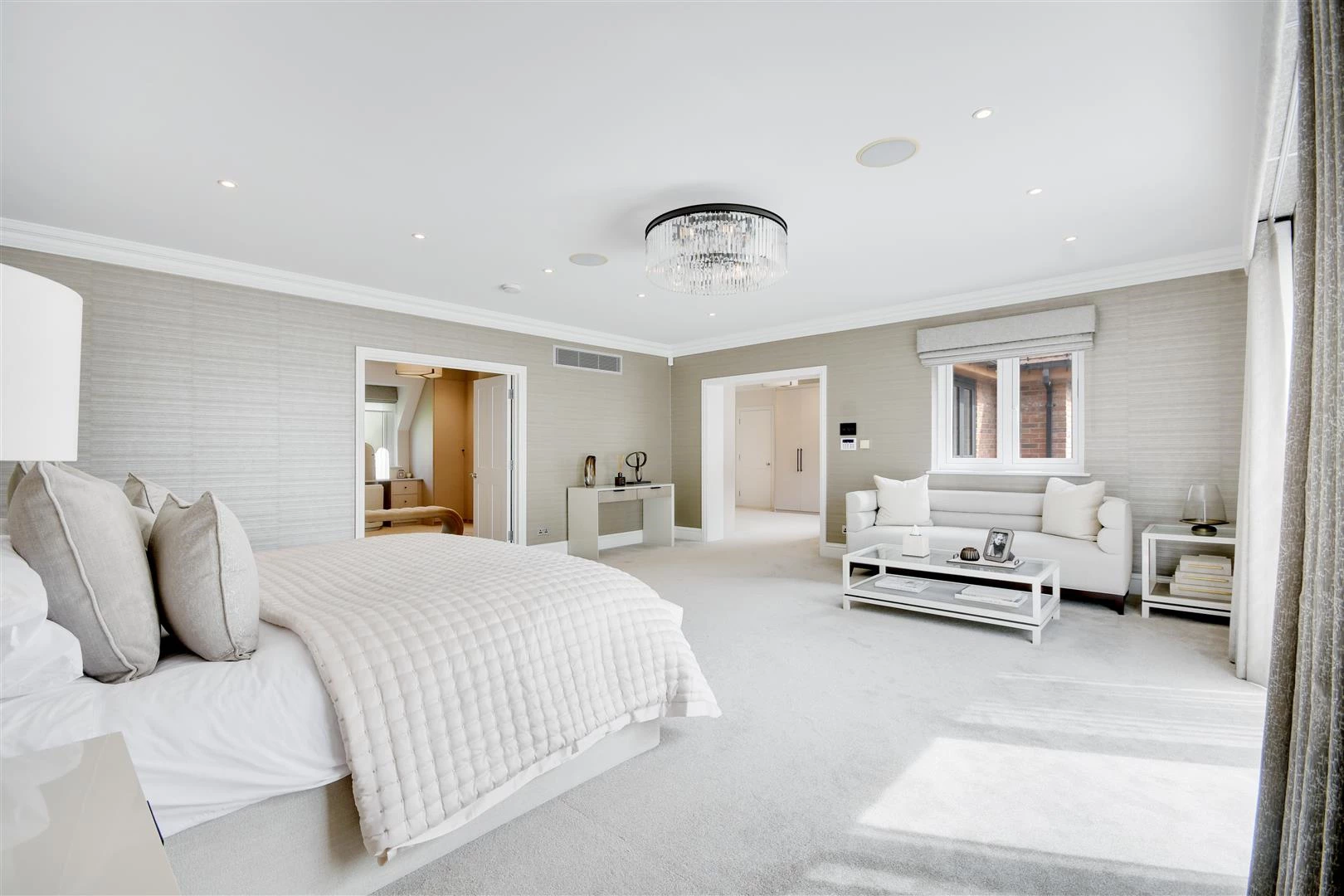 Master bed lounge.jpg