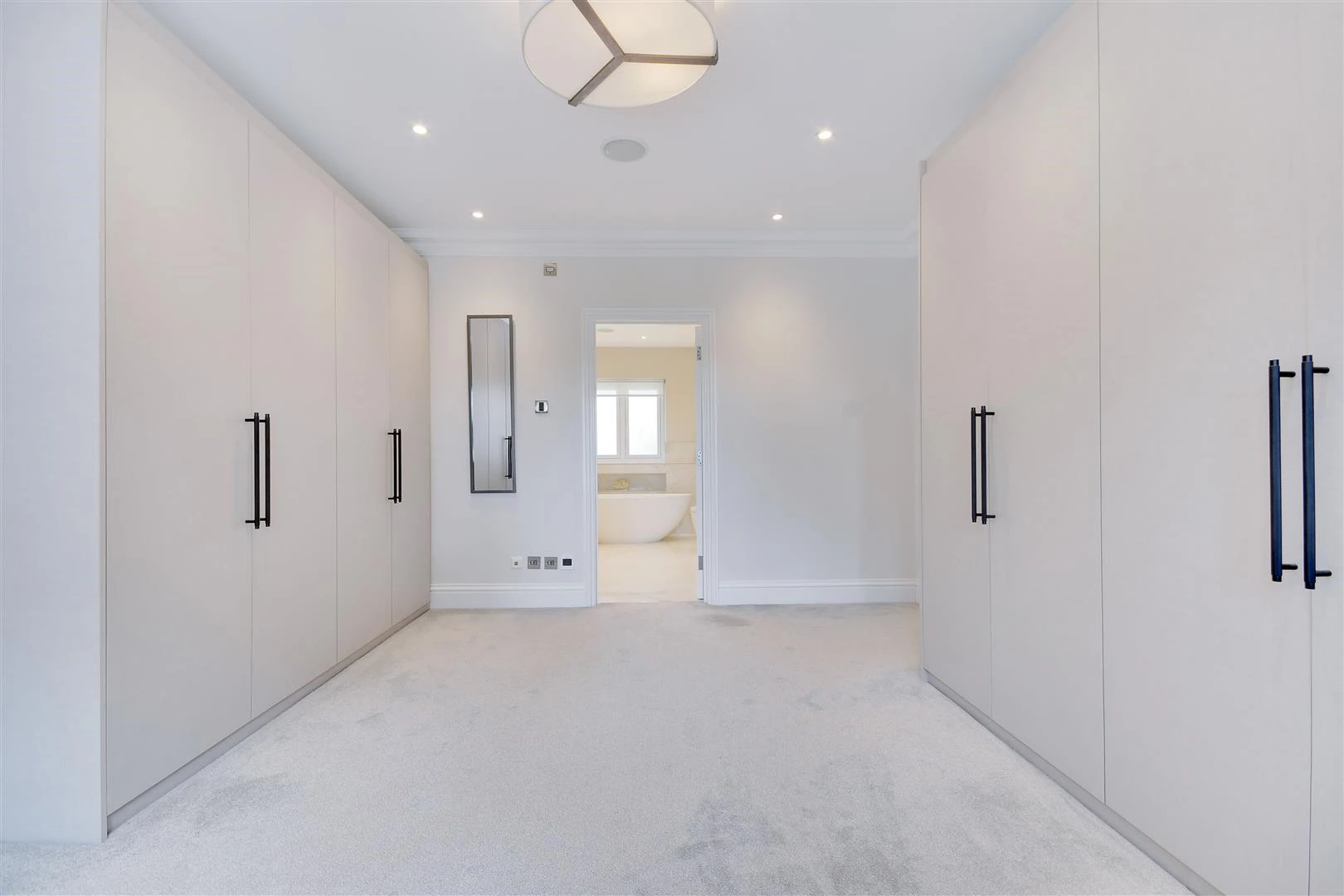 Master dressing 1.jpg