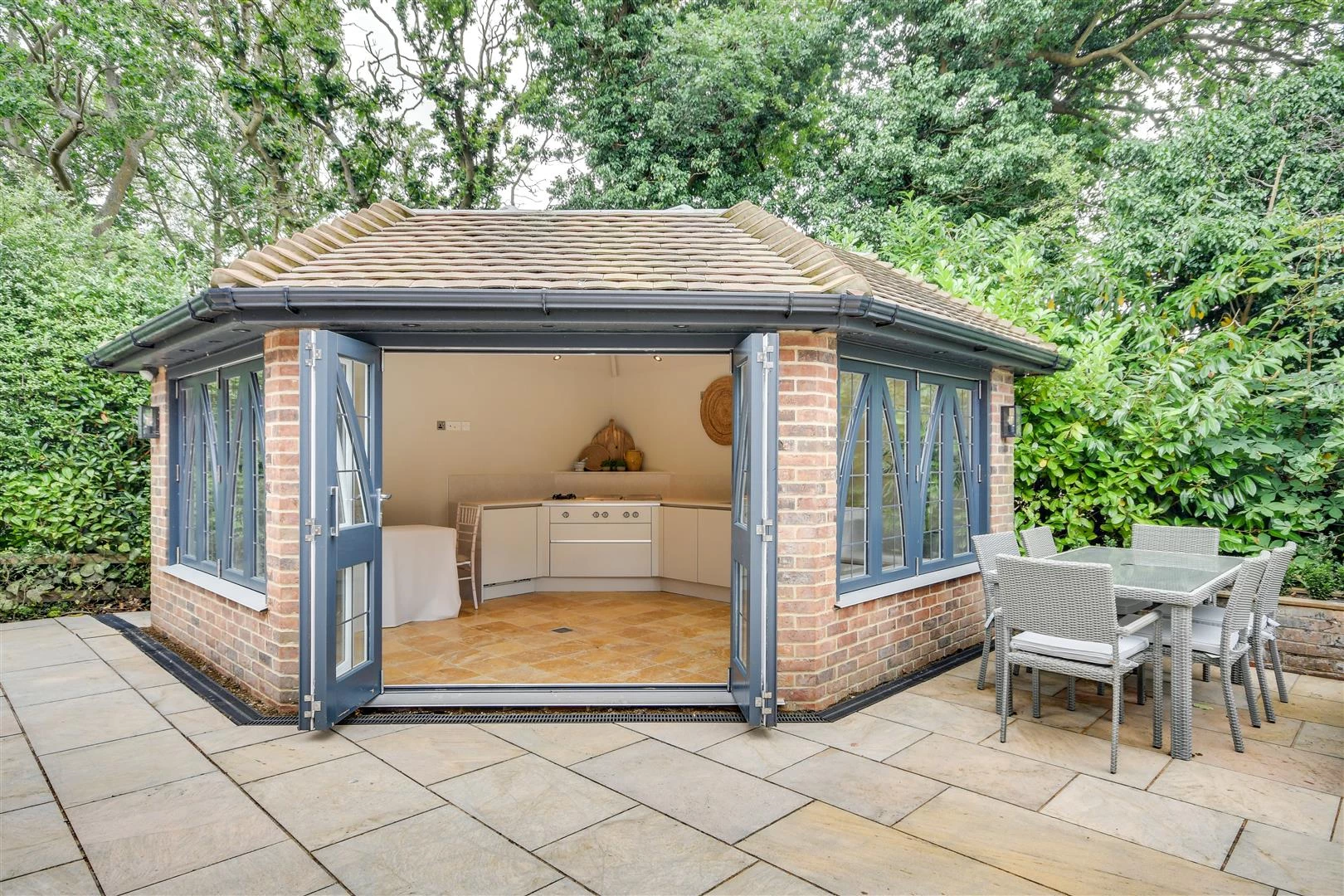 Outbuilding Full.jpg