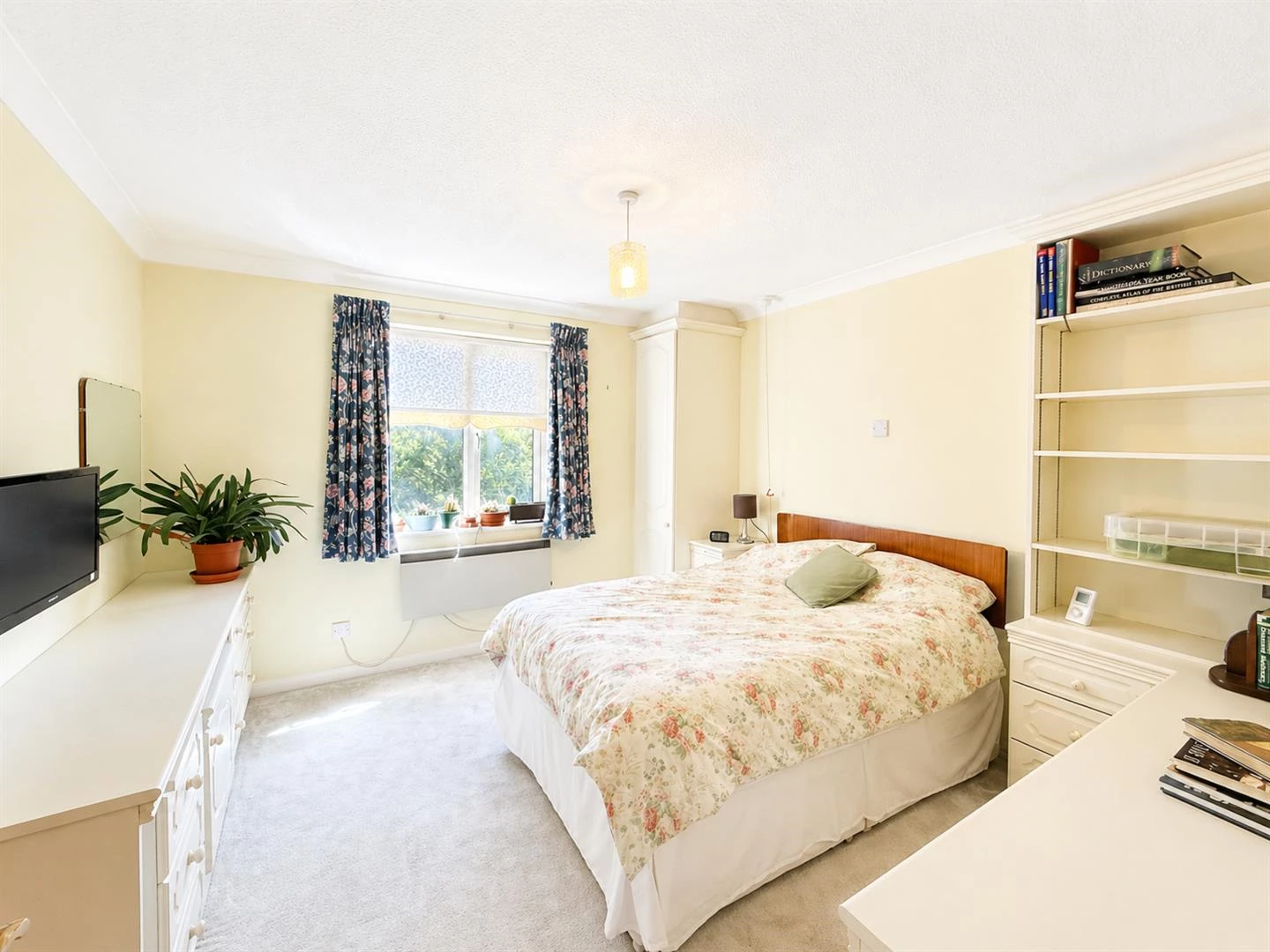 Bedroom.jpg