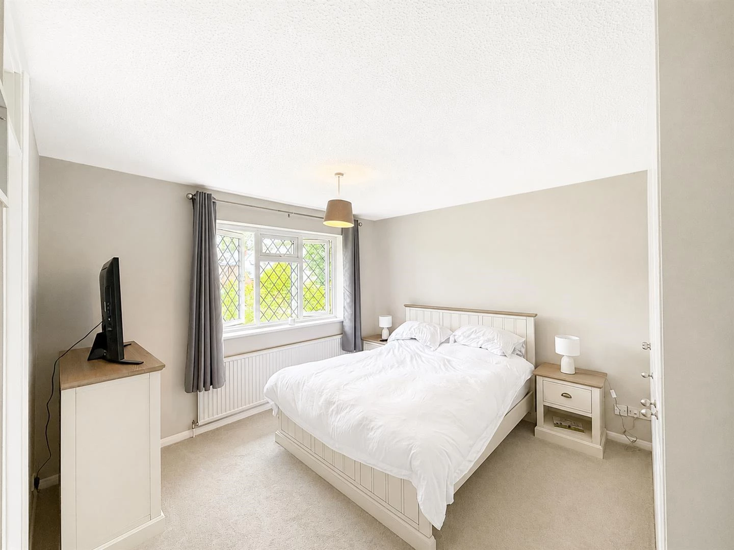 Bedroom.jpg