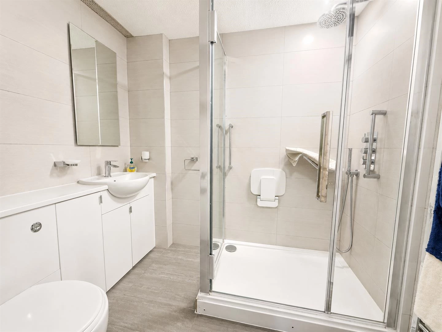 Shower Room.PNG