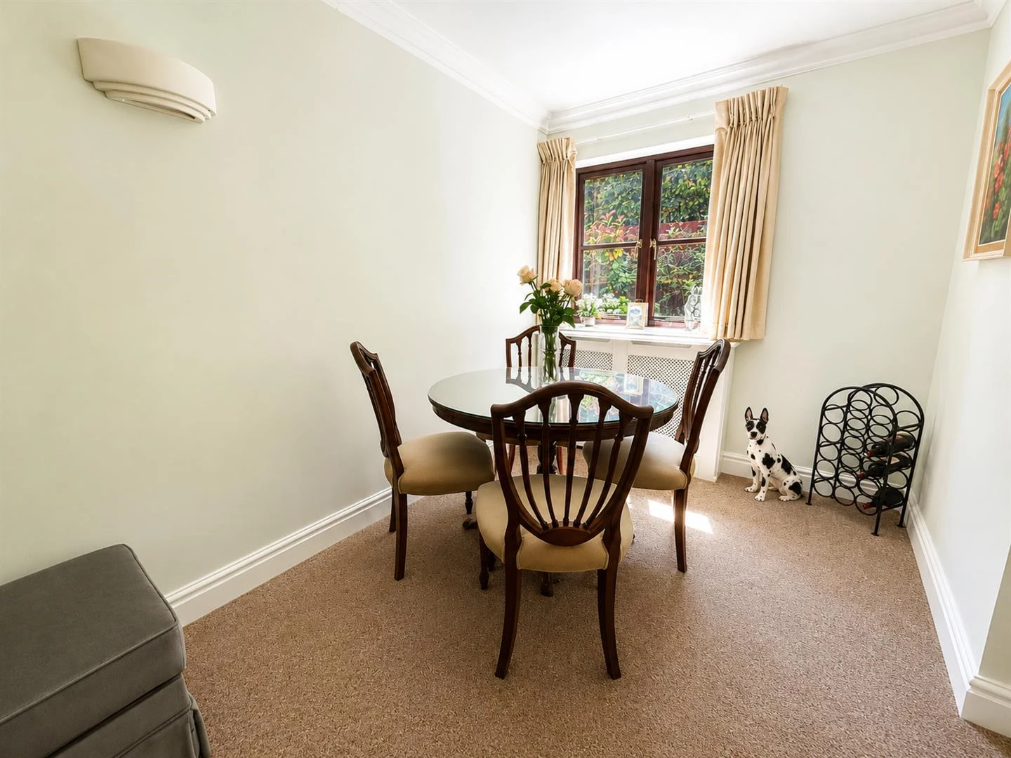 Dining Area.PNG