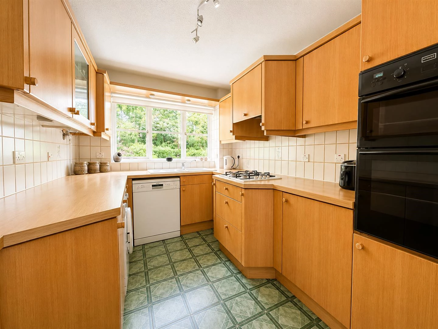 Kitchen.PNG