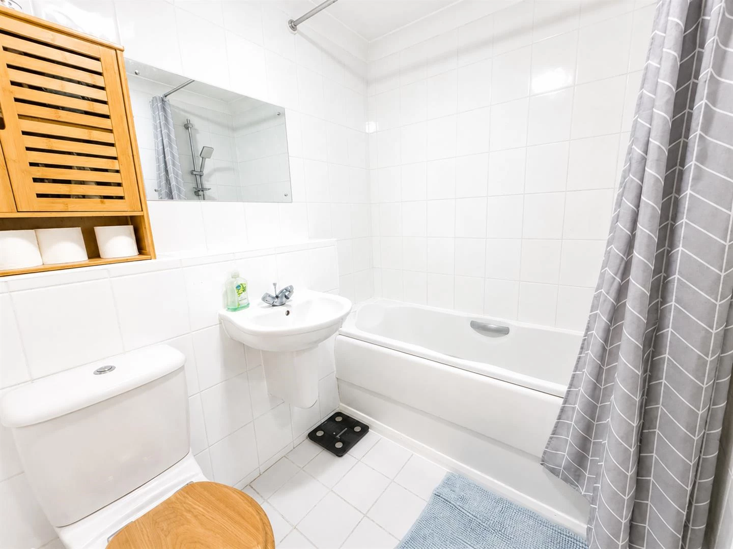 bathroom.png