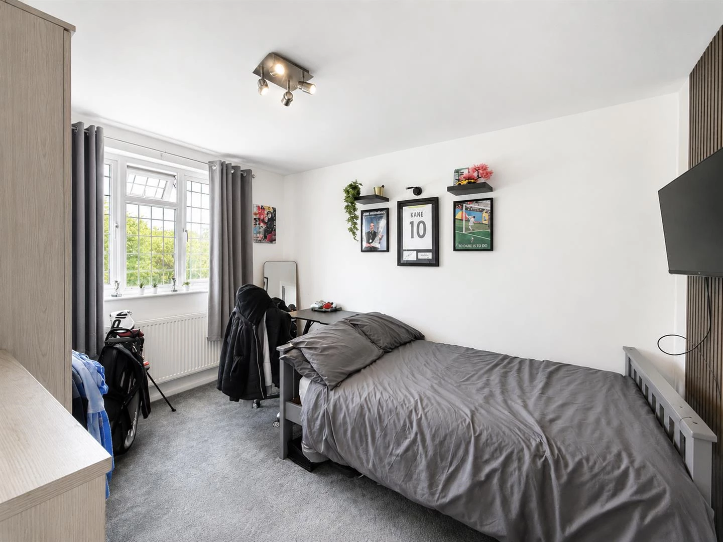 Bedroom.jpg